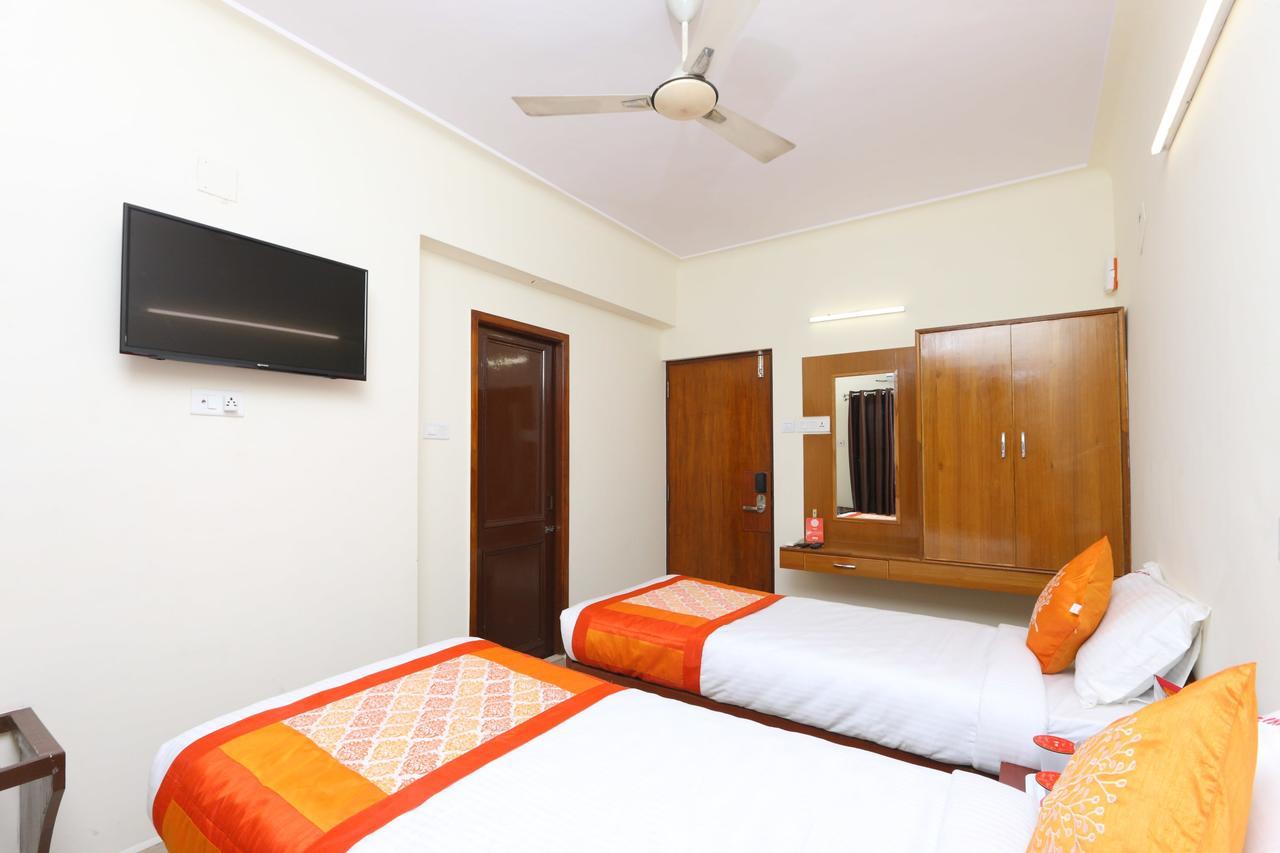 Oyo 11433 Kishore Inn Ченнаи Экстерьер фото